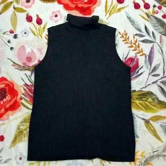 Requirements women’s sleeveless top with turtleneck and acrylic beading, size XL - Picture 7 of 11